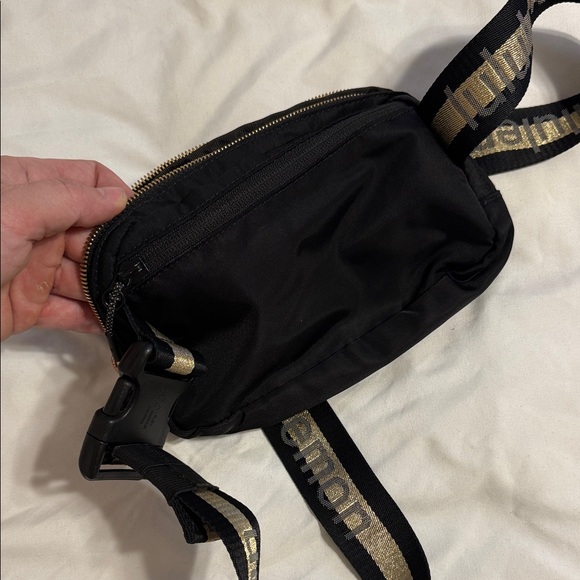 Black & Gold Belt Bag with Logo Strap *Zipper needs repair* - Picture 14 of 16